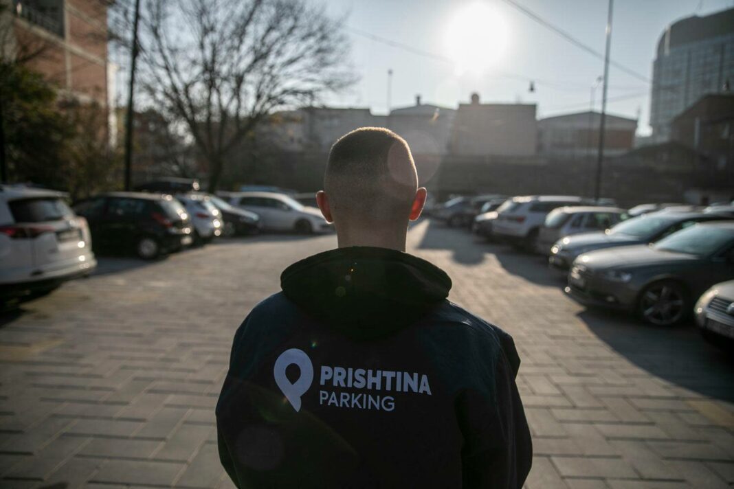 Nga sot “Prishtina Parking” i shtohen 10 policë në terren